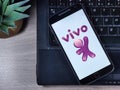 Operator Vivo logo on the smartphone screen. Vivo is a trademark of TelefÃÂ´nica BrasilÃÂ 